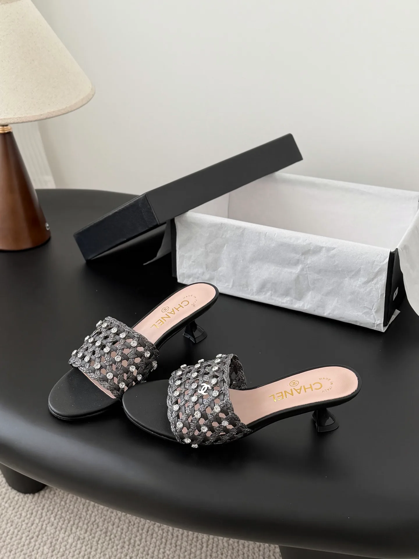 Босоножки Женские Chanel 10957680