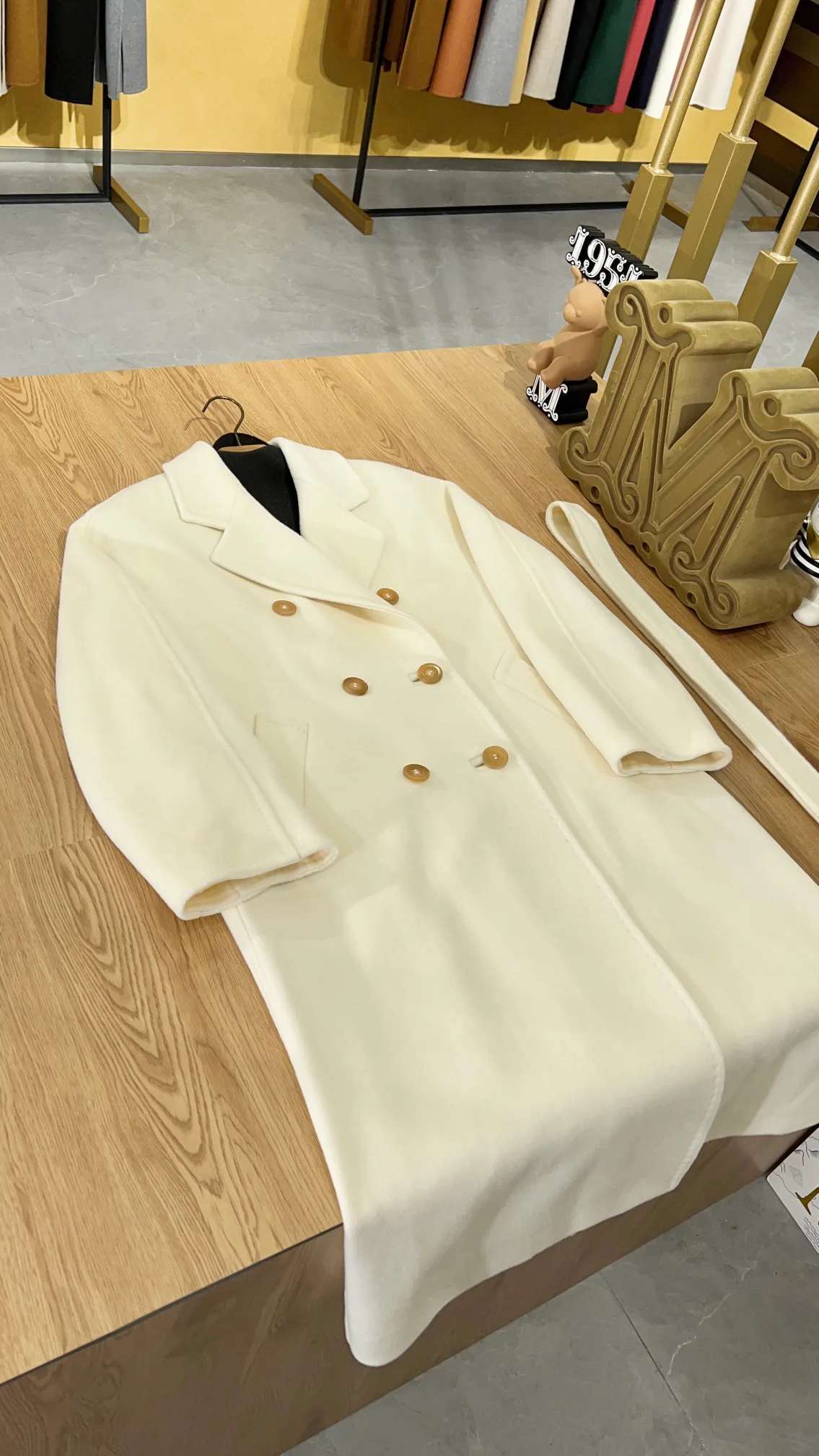 Пальто Женские Louis Vuitton 870331