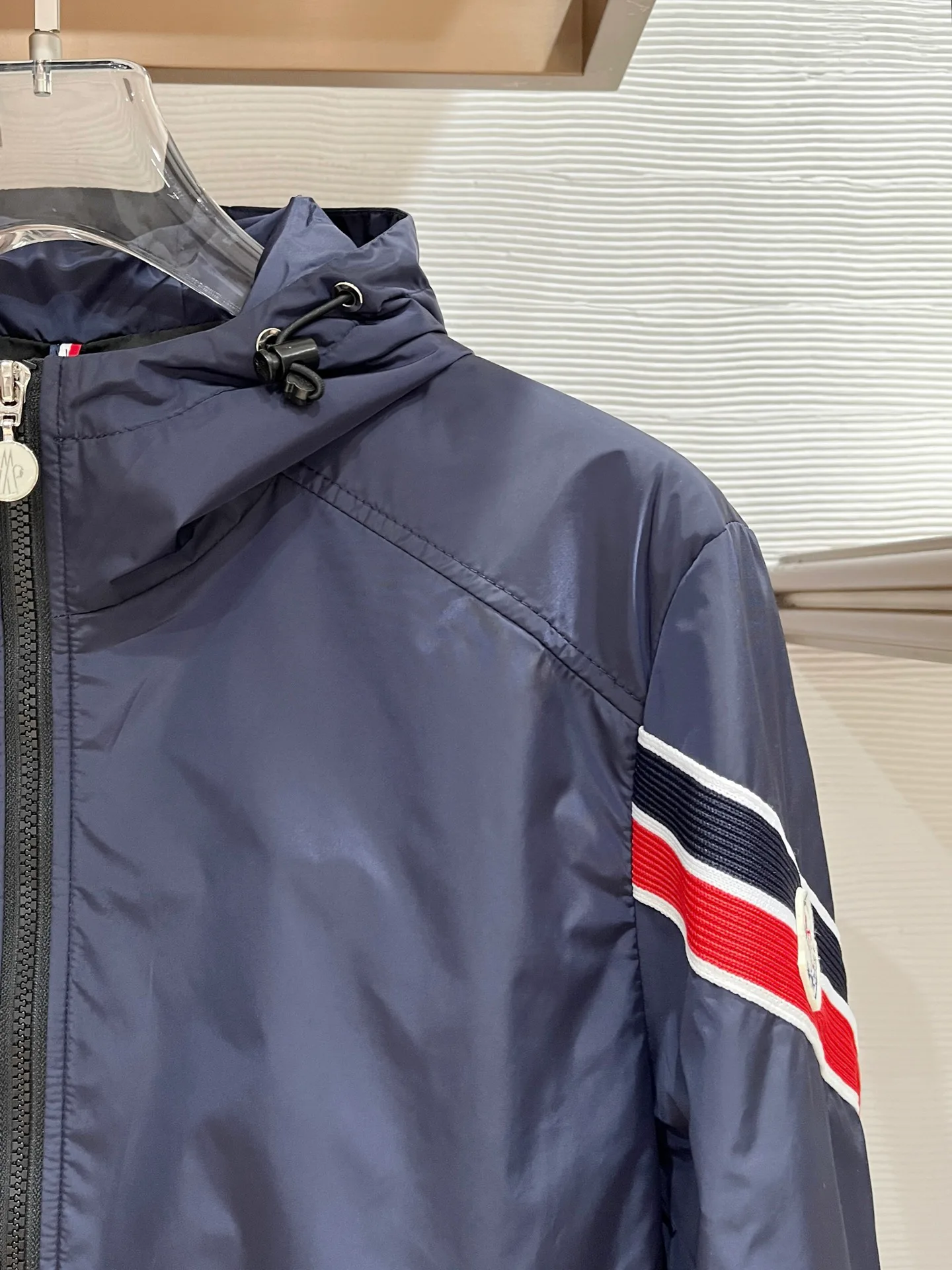 Куртки И Пуховики Мужские Moncler 11392210
