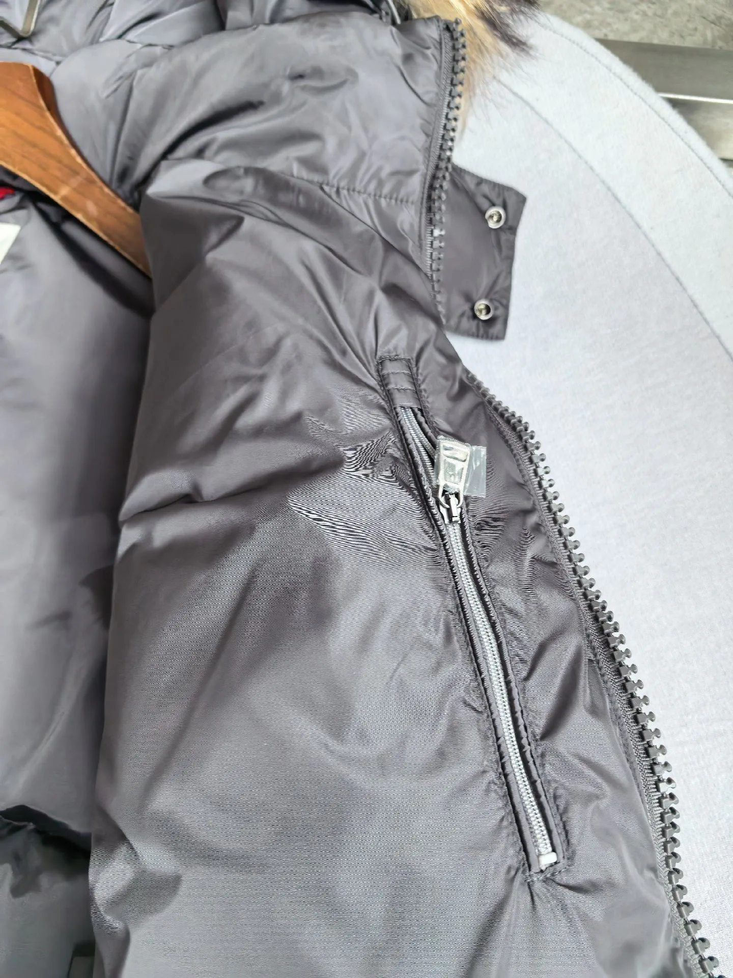 Куртки И Пуховики Женские Moncler 18761342