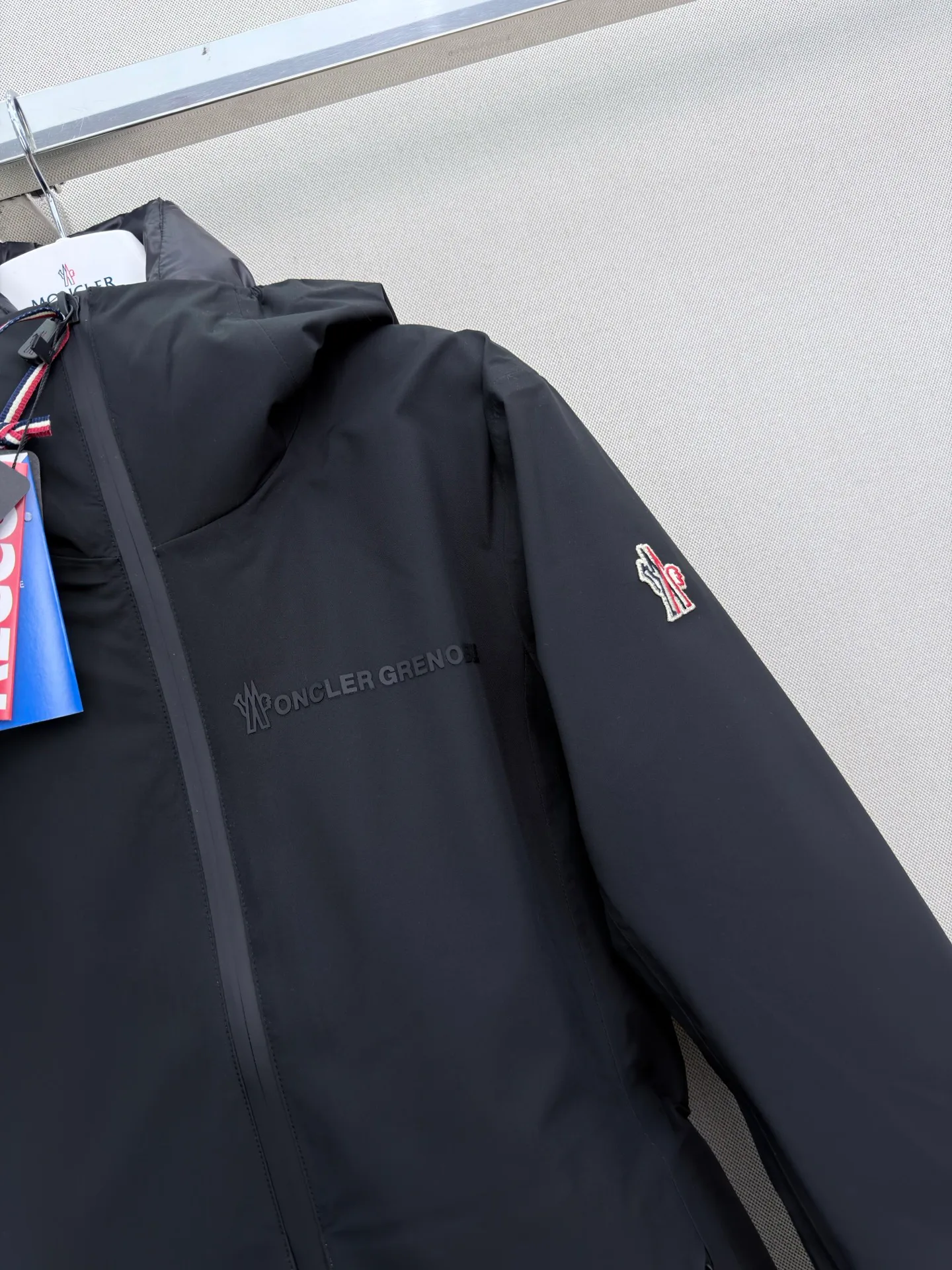 Куртки И Пуховики Женские Moncler 18501657