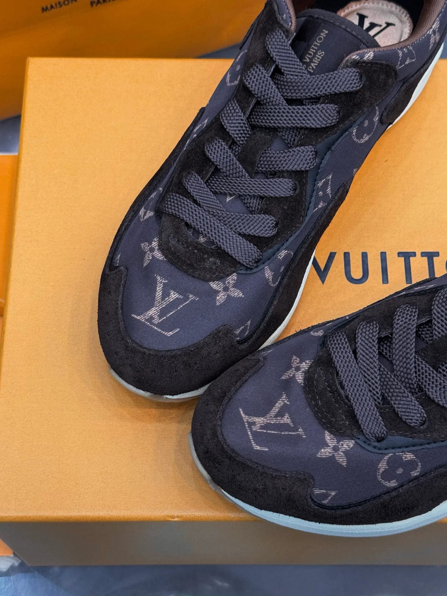 Кроссовки Мужские Louis Vuitton 18202640