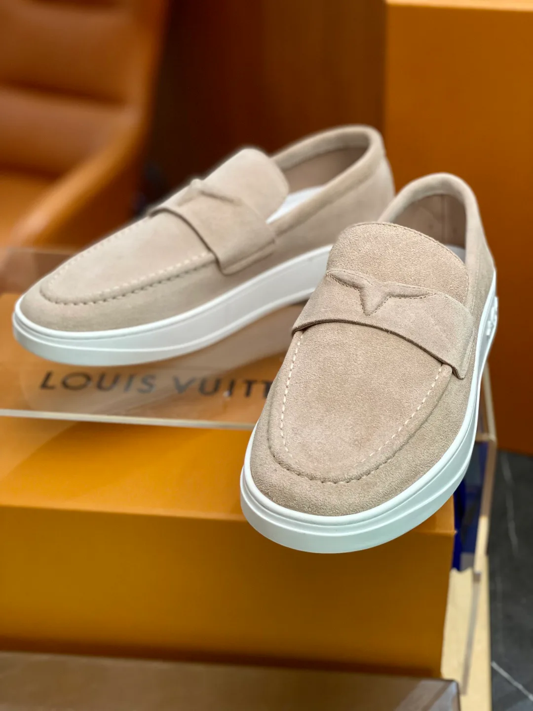 Лоферы И Мокасины Женские Louis Vuitton 17932745