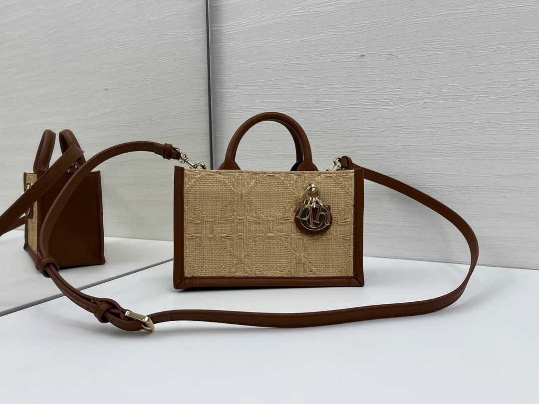 Классические Сумки Женские Christian Dior 11630091