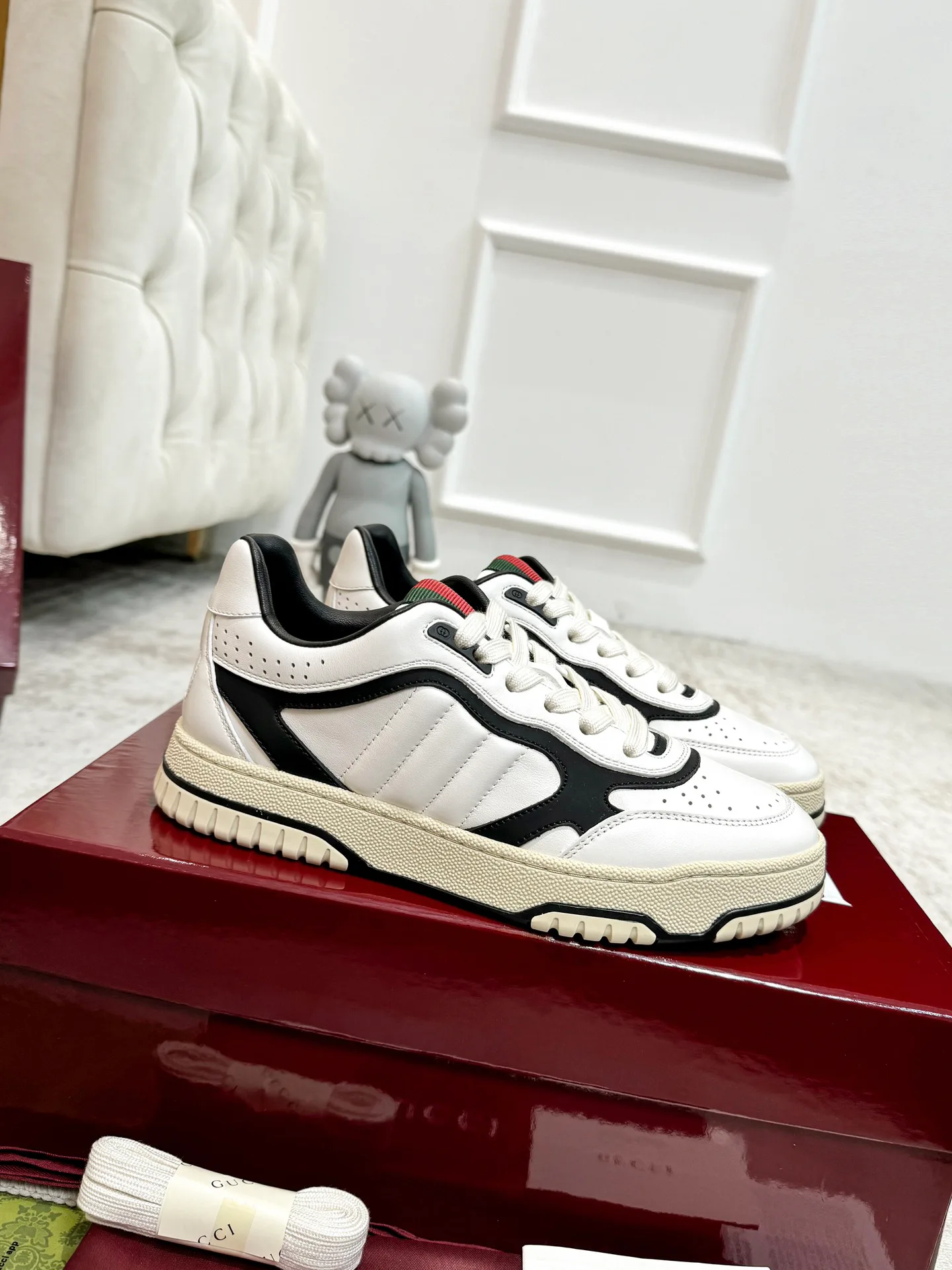 Кроссовки Женские Gucci 944912
