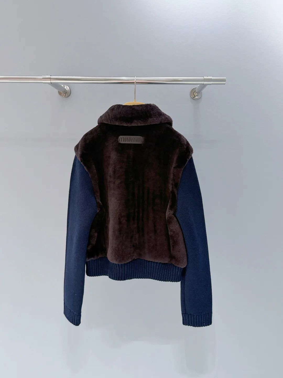 Куртки И Пуховики Женские Miu Miu 19450940