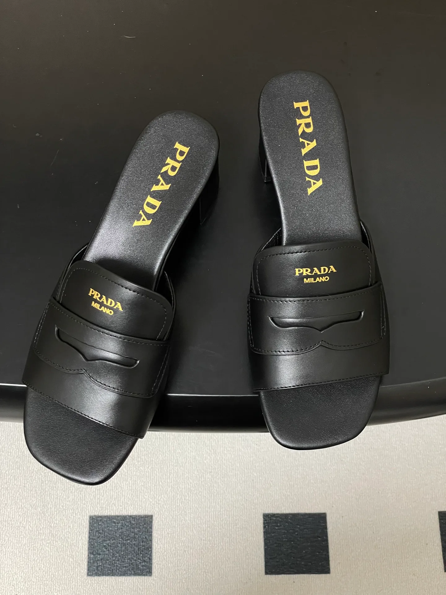 Босоножки Женские Prada 10993966