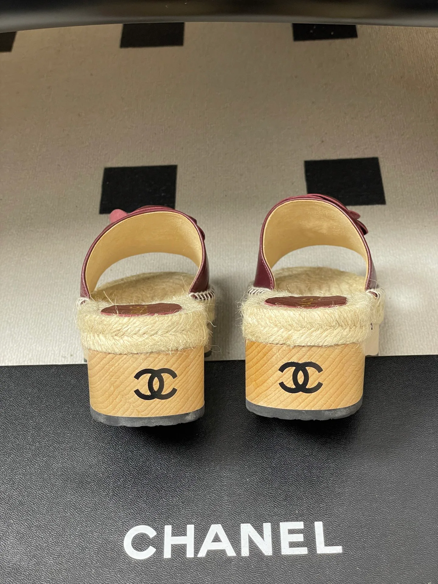 Сандалии Женские Chanel 10993874