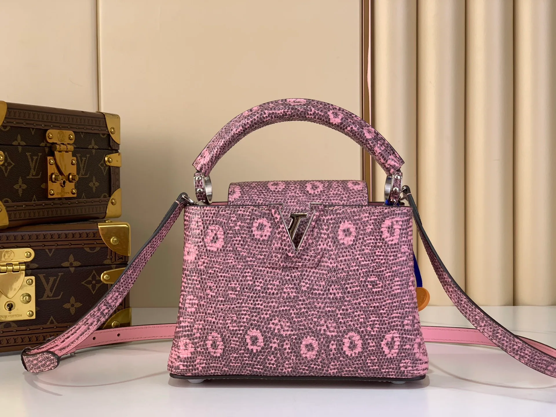 Сумки На Ремне Женские Louis Vuitton 5904534