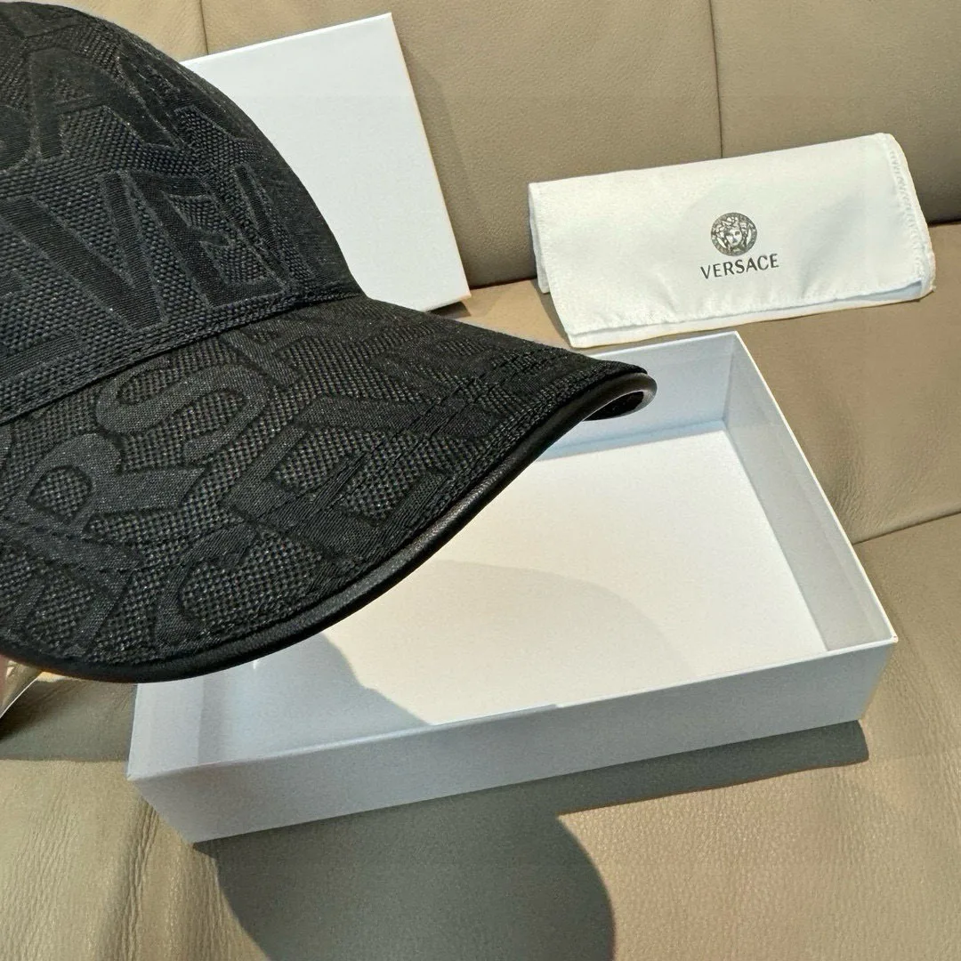 Головные Уборы Versace 11055578