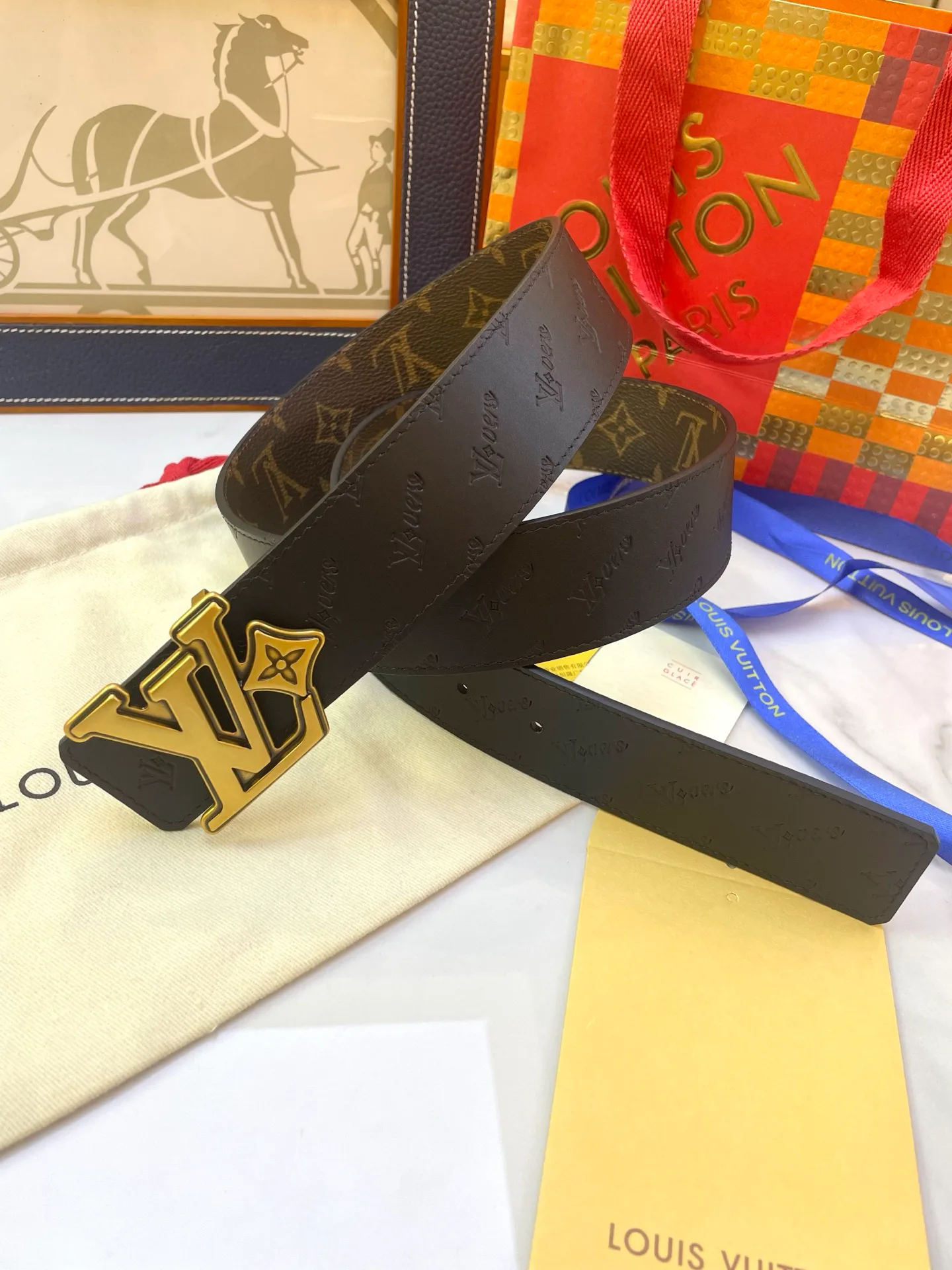 Ремни Louis Vuitton 10010348