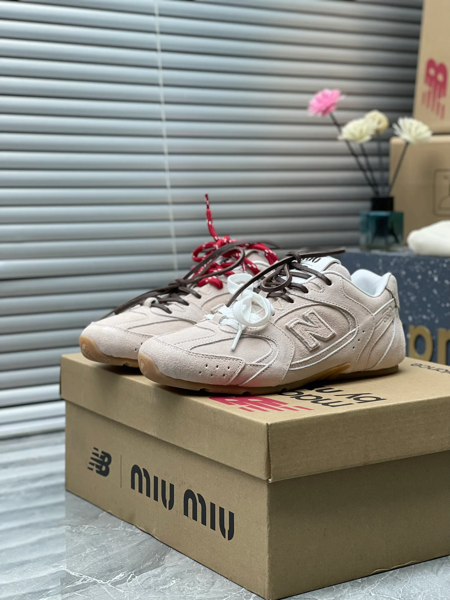 Кроссовки Женские Miu Miu 11567596