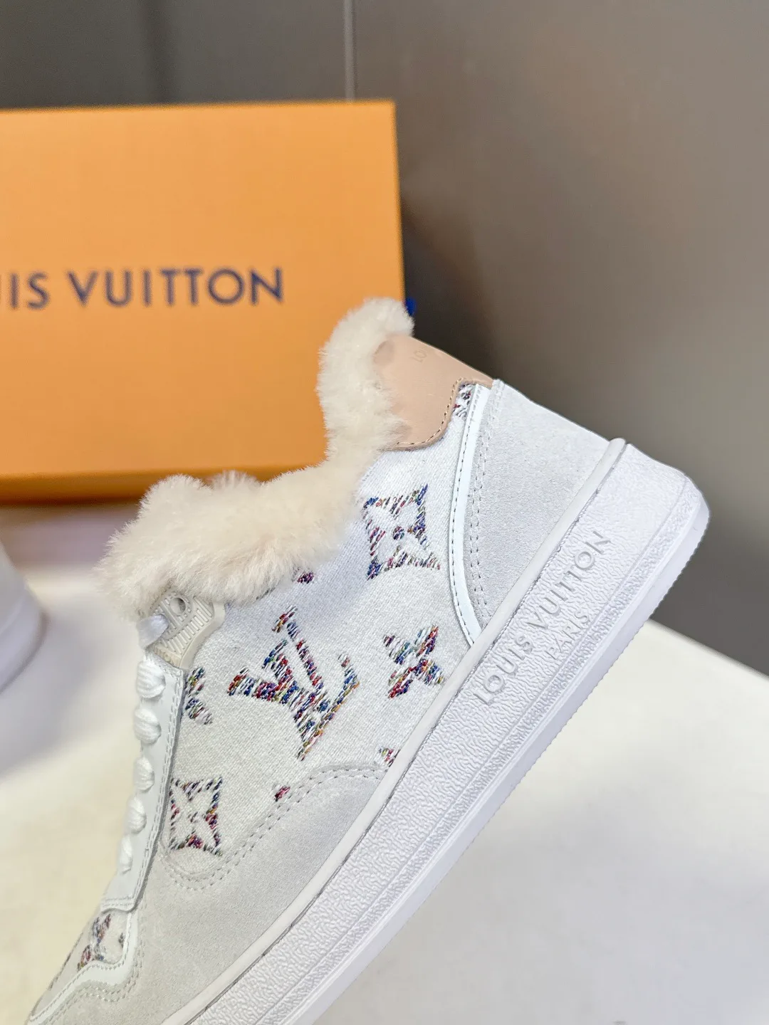 Кроссовки Мужские Louis Vuitton 951175