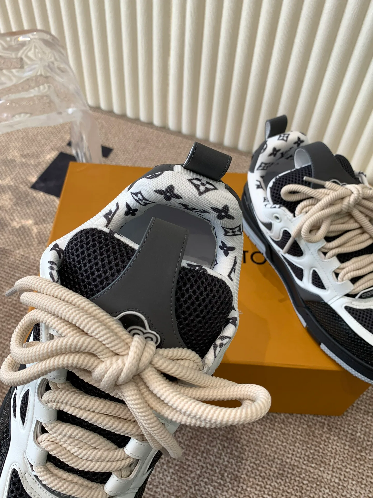 Кроссовки Женские Louis Vuitton 5369741