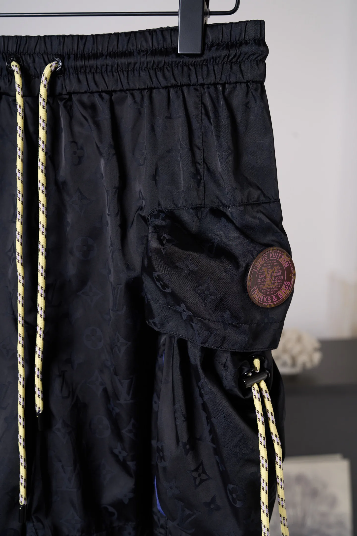 Шорты Мужские Louis Vuitton 18179054