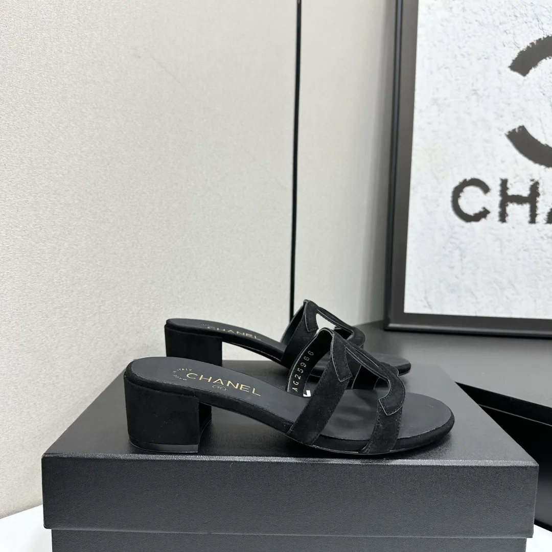 Босоножки Женские Chanel 11579292