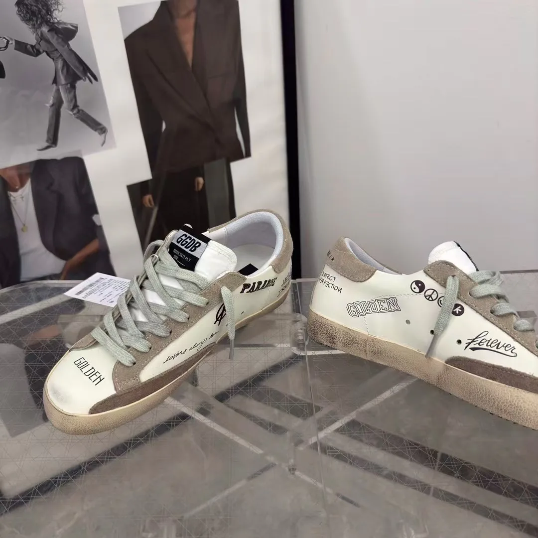 Кроссовки Женские Golden Goose 18265593