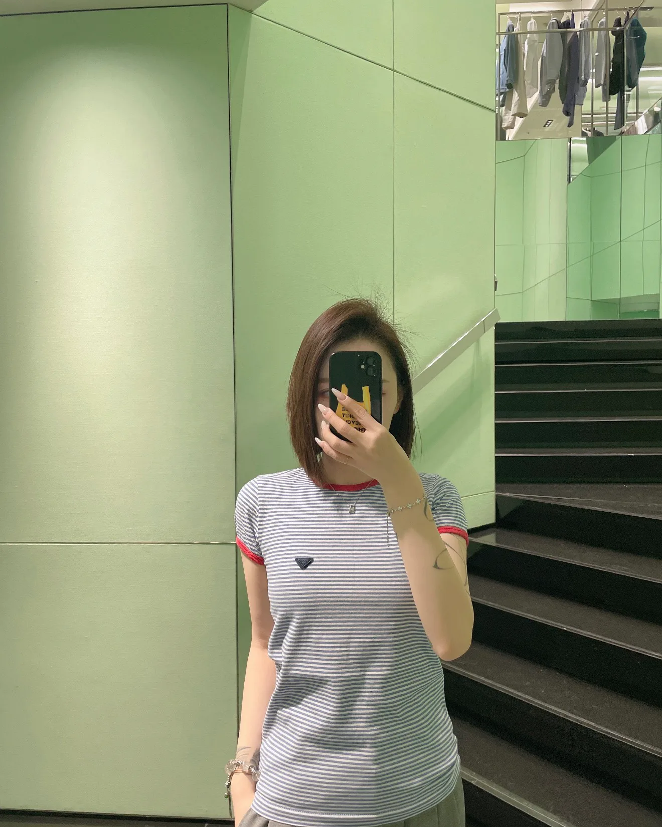 Футболки Женские Prada 11691618