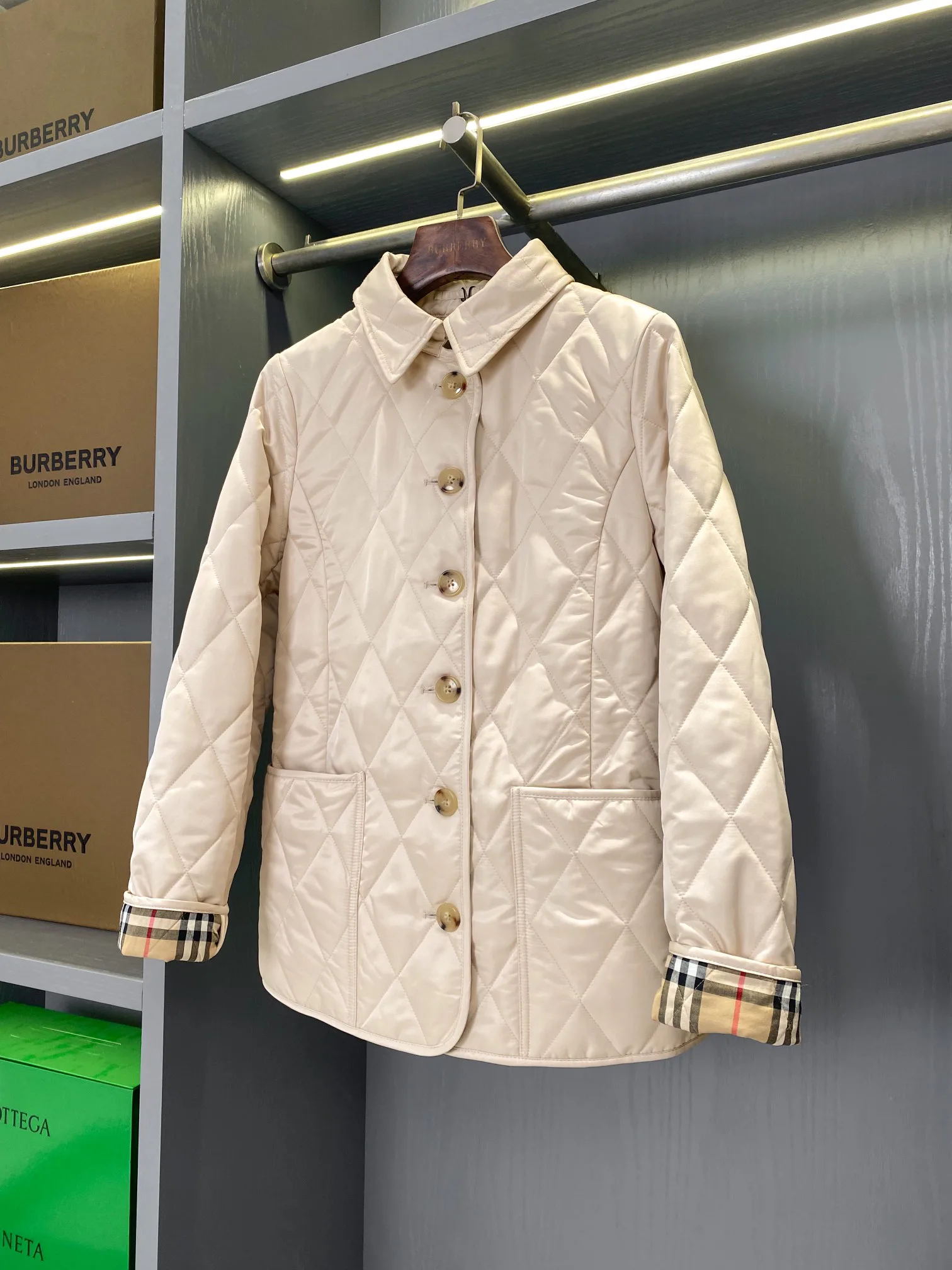 Куртки И Пуховики Женские Burberry 18903184