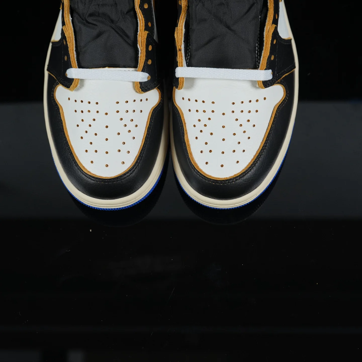 Кроссовки Женские Air Jordan 612917