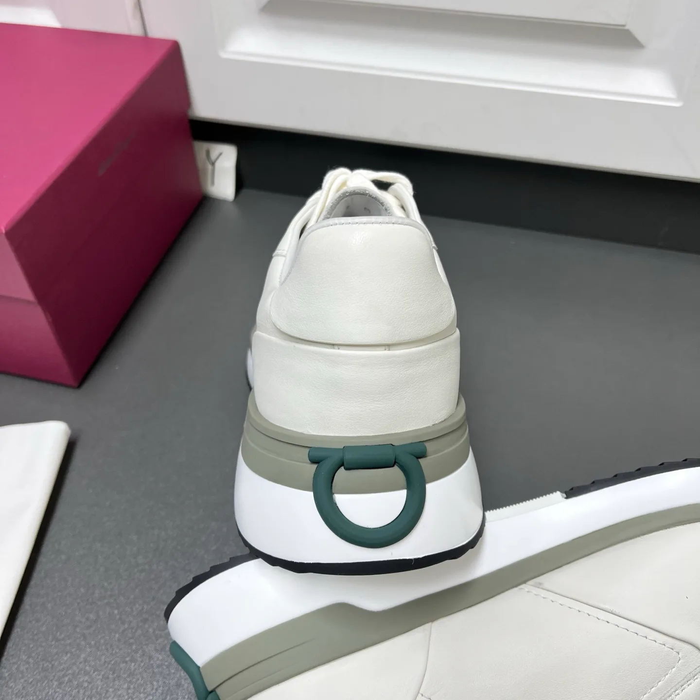 Кроссовки Мужские Salvatore Ferragamo 3369662