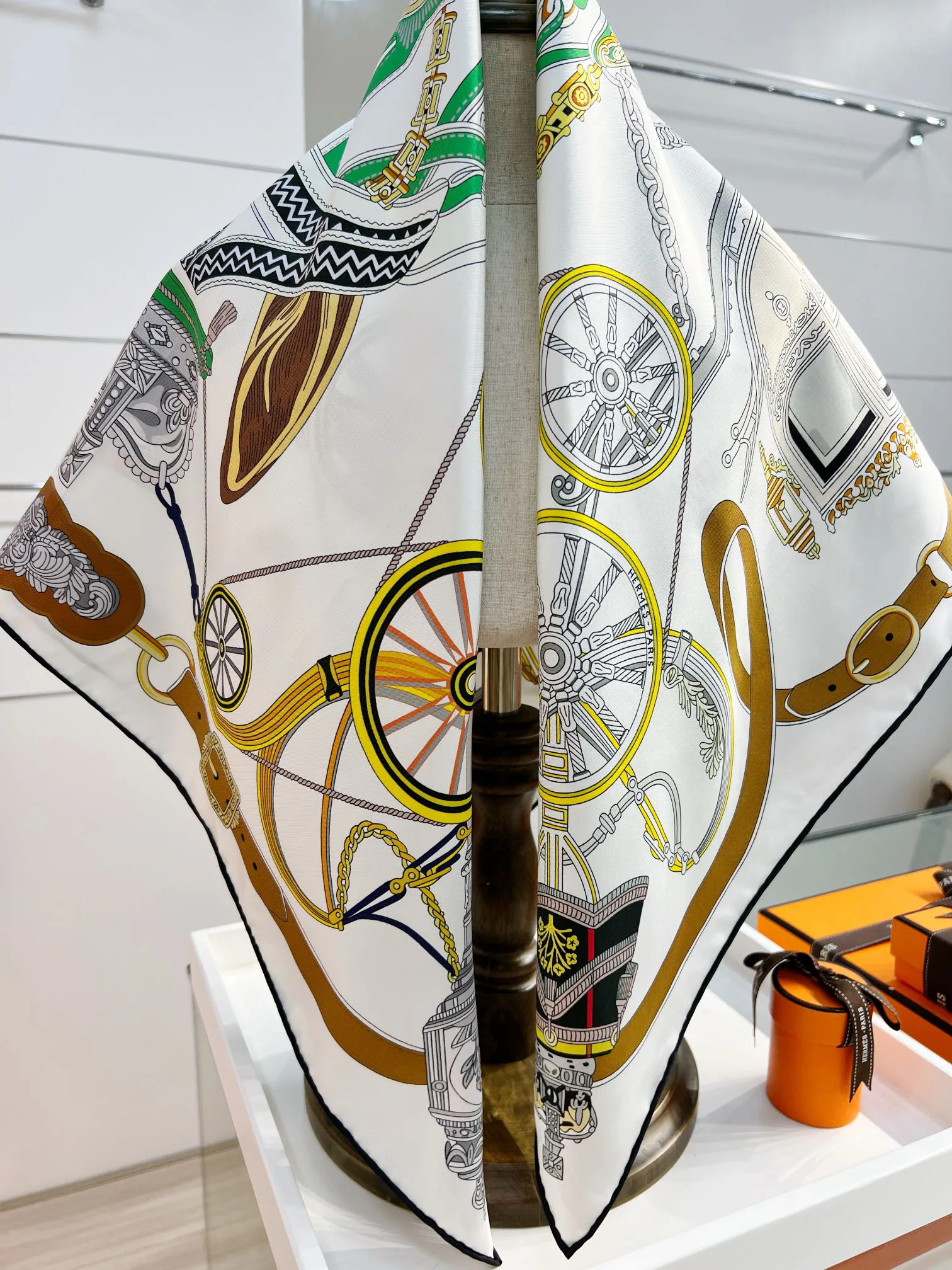 Платки Hermes 351419