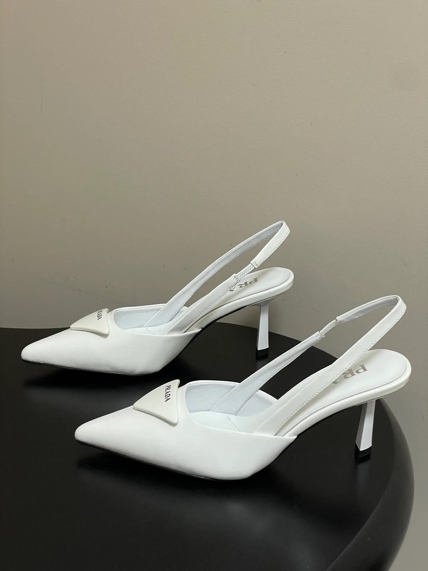 Босоножки Женские Prada 12837320