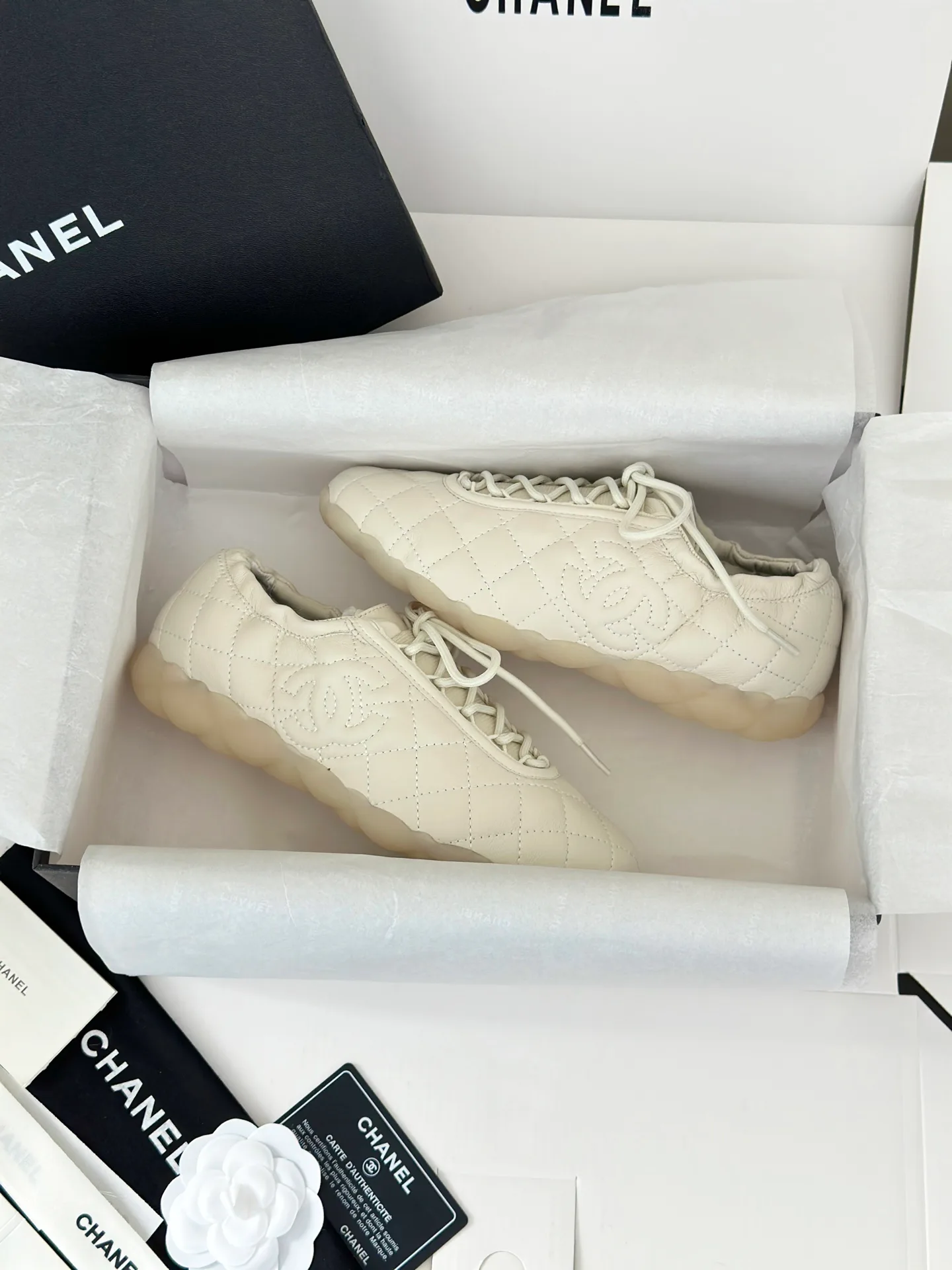 Кроссовки Женские Chanel 18764917