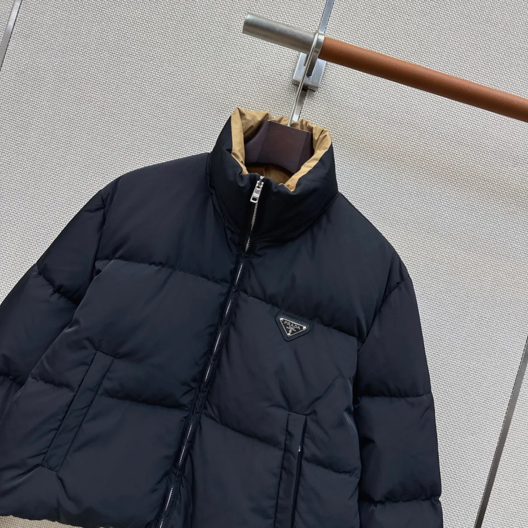 Куртки И Пуховики Женские Prada 18183471