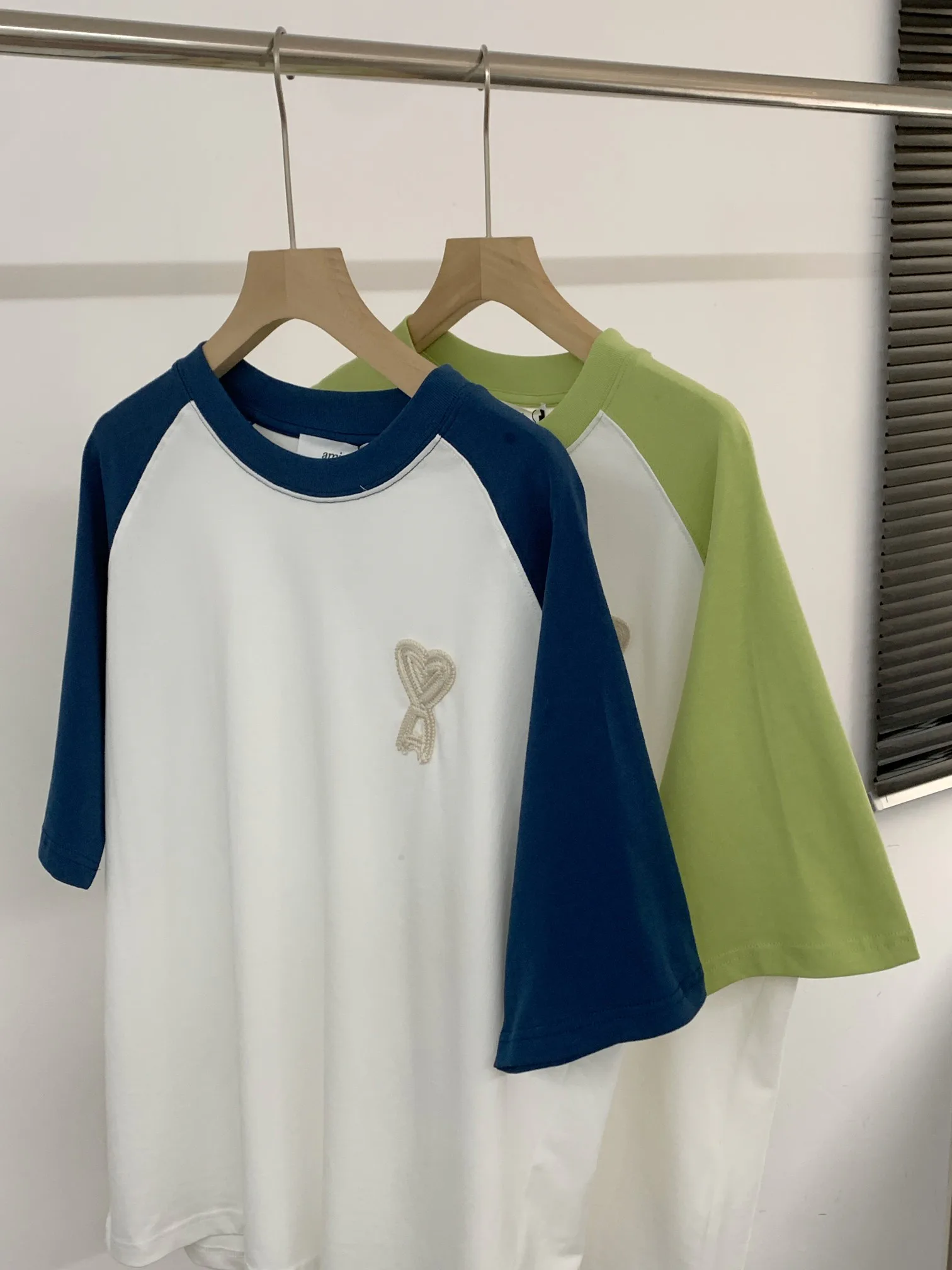 Футболки Женские Ami Paris 11385427