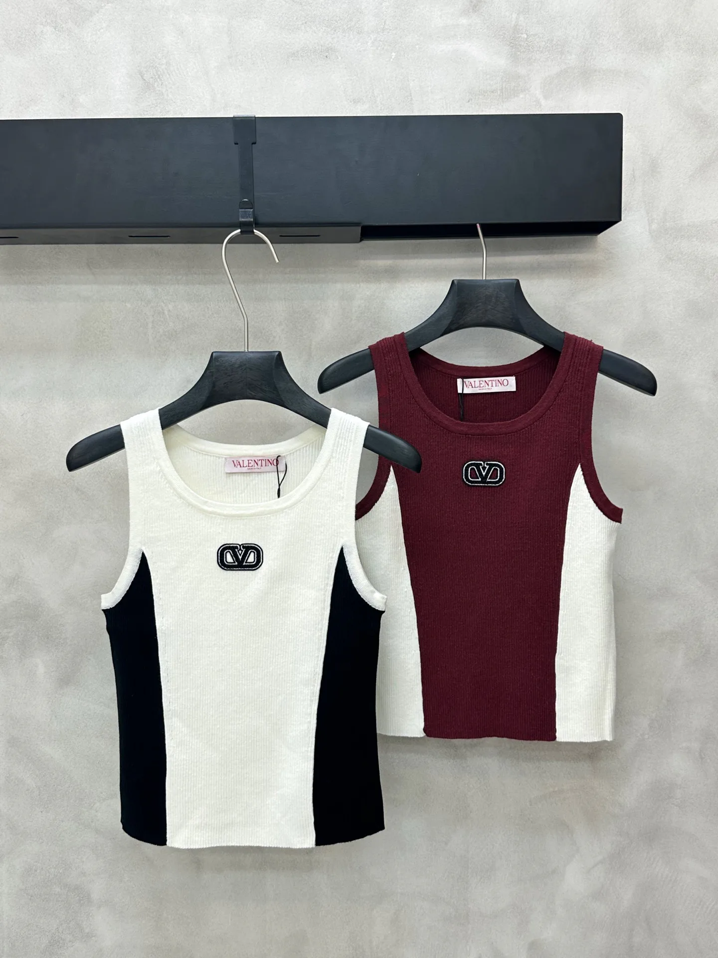 Жилеты Женские Valentino 11237153