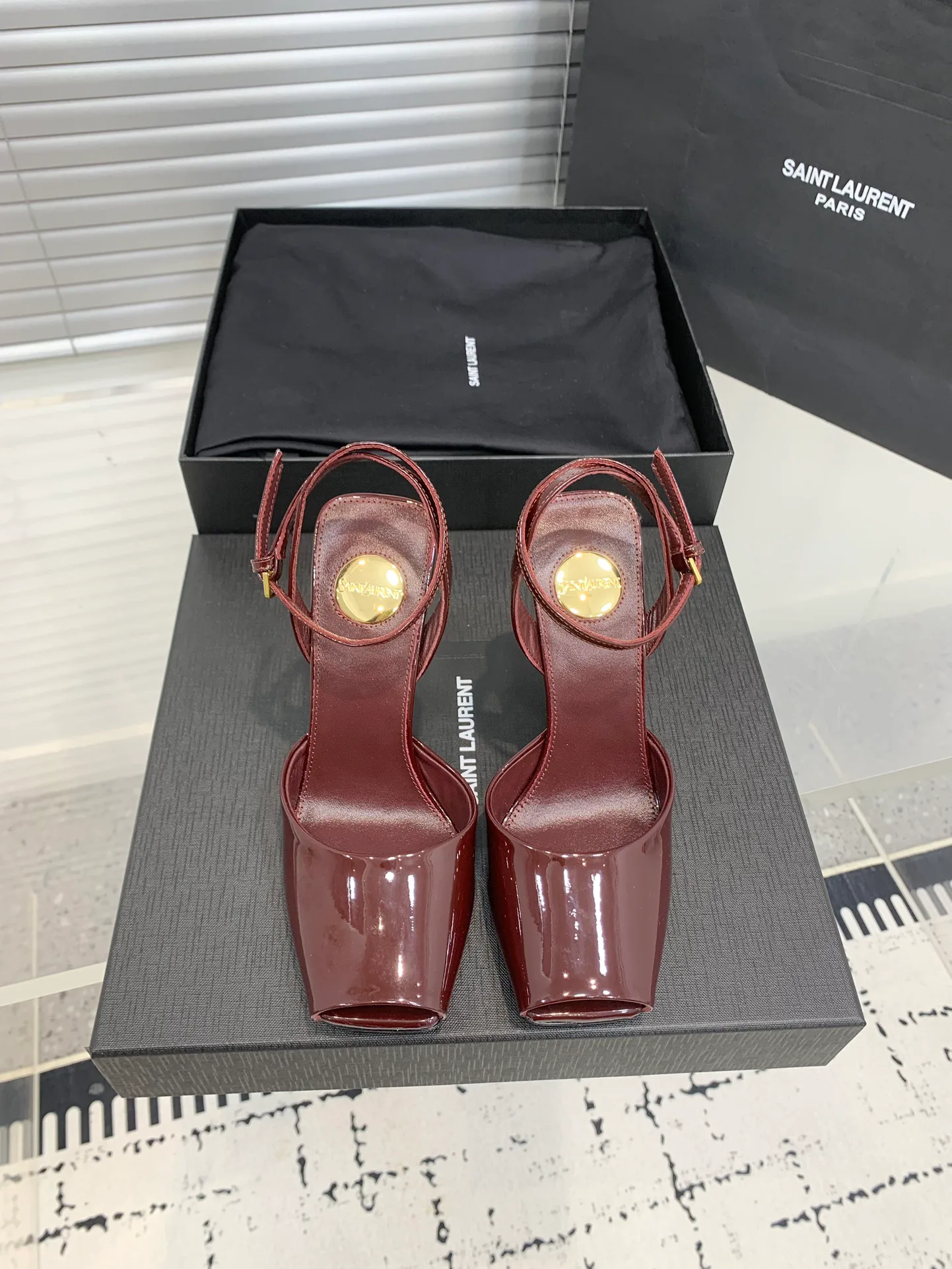 Босоножки Женские Saint Laurent 7366