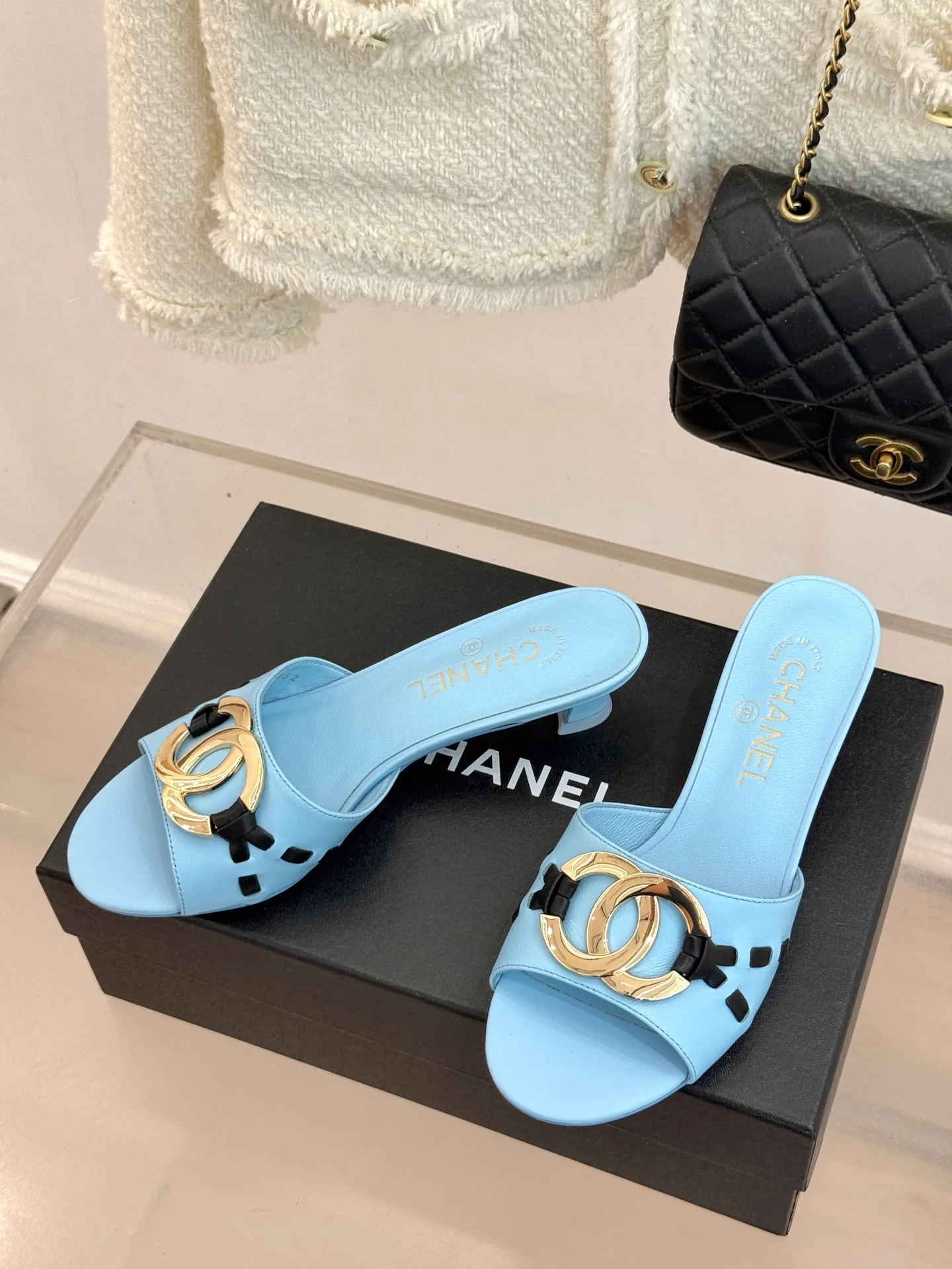 Босоножки Женские Chanel 16932253