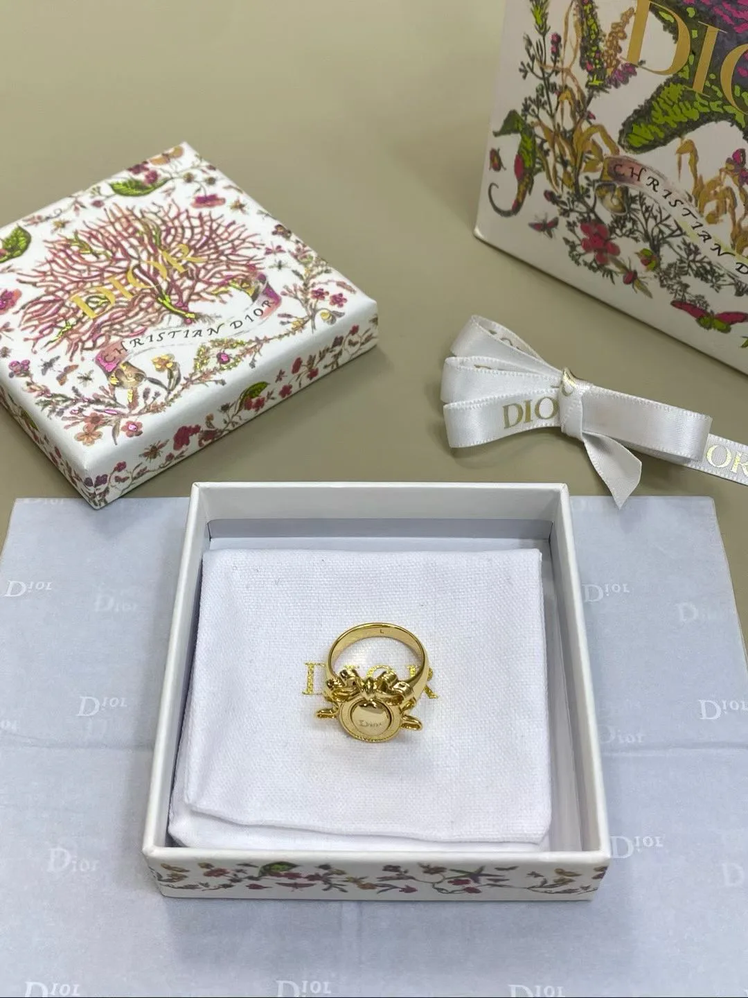 Бижутерия Christian Dior 12769656