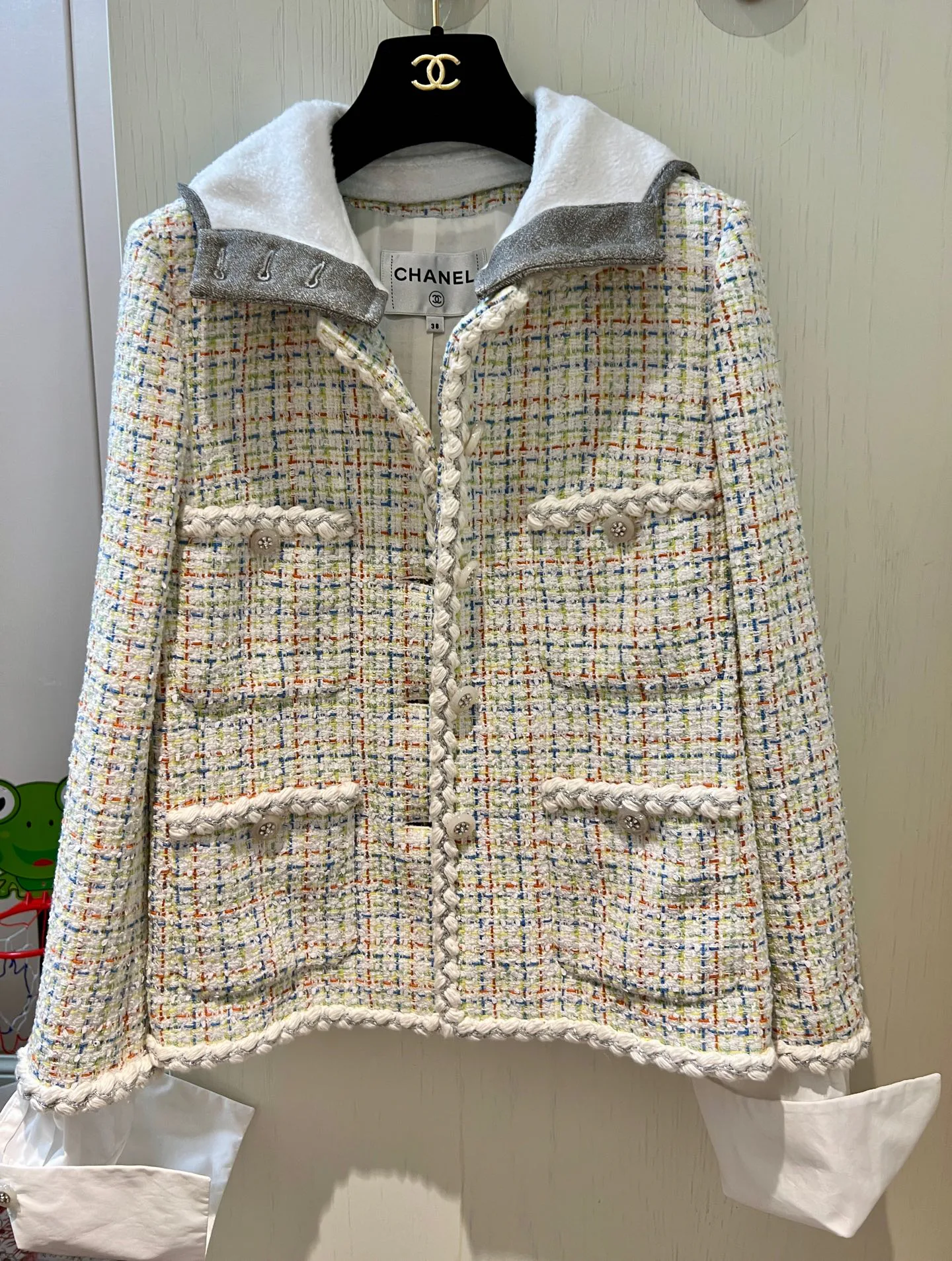 Куртки И Пуховики Женские Chanel 21766