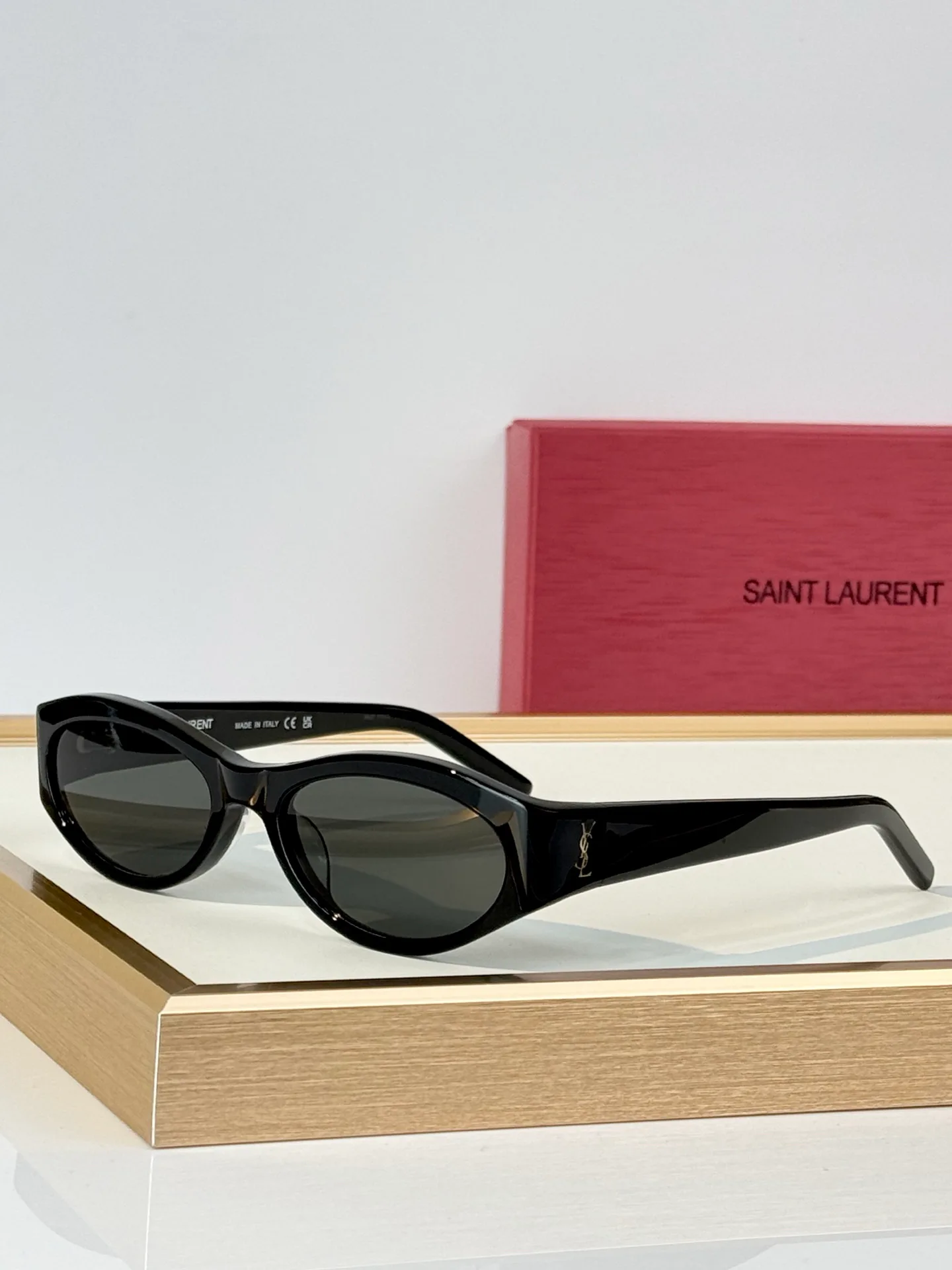 Очки Saint Laurent 18246090