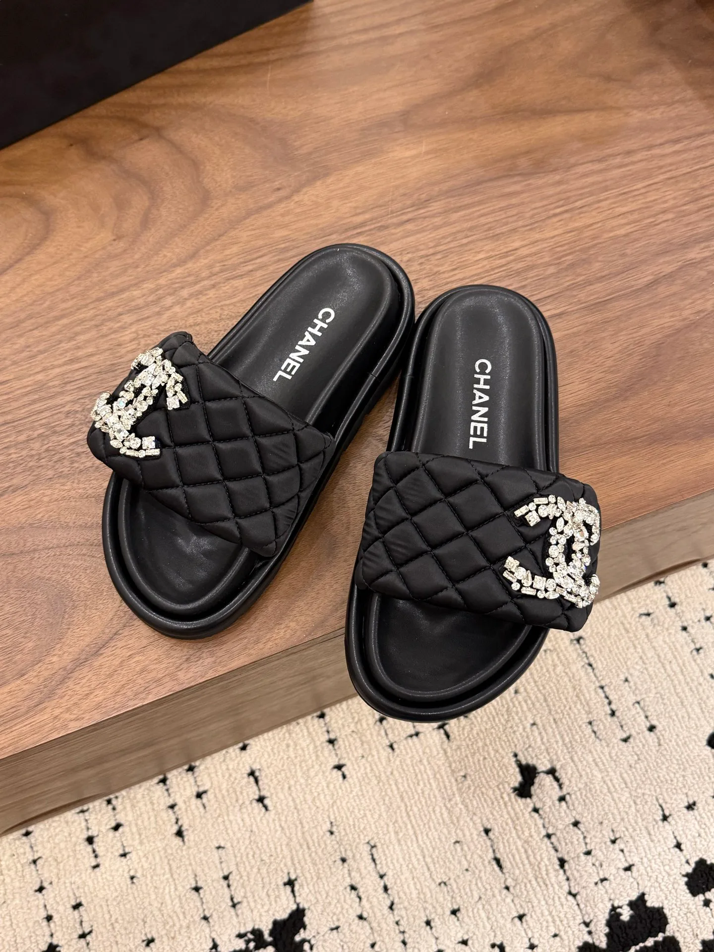 Сандалии Женские Chanel 13444921