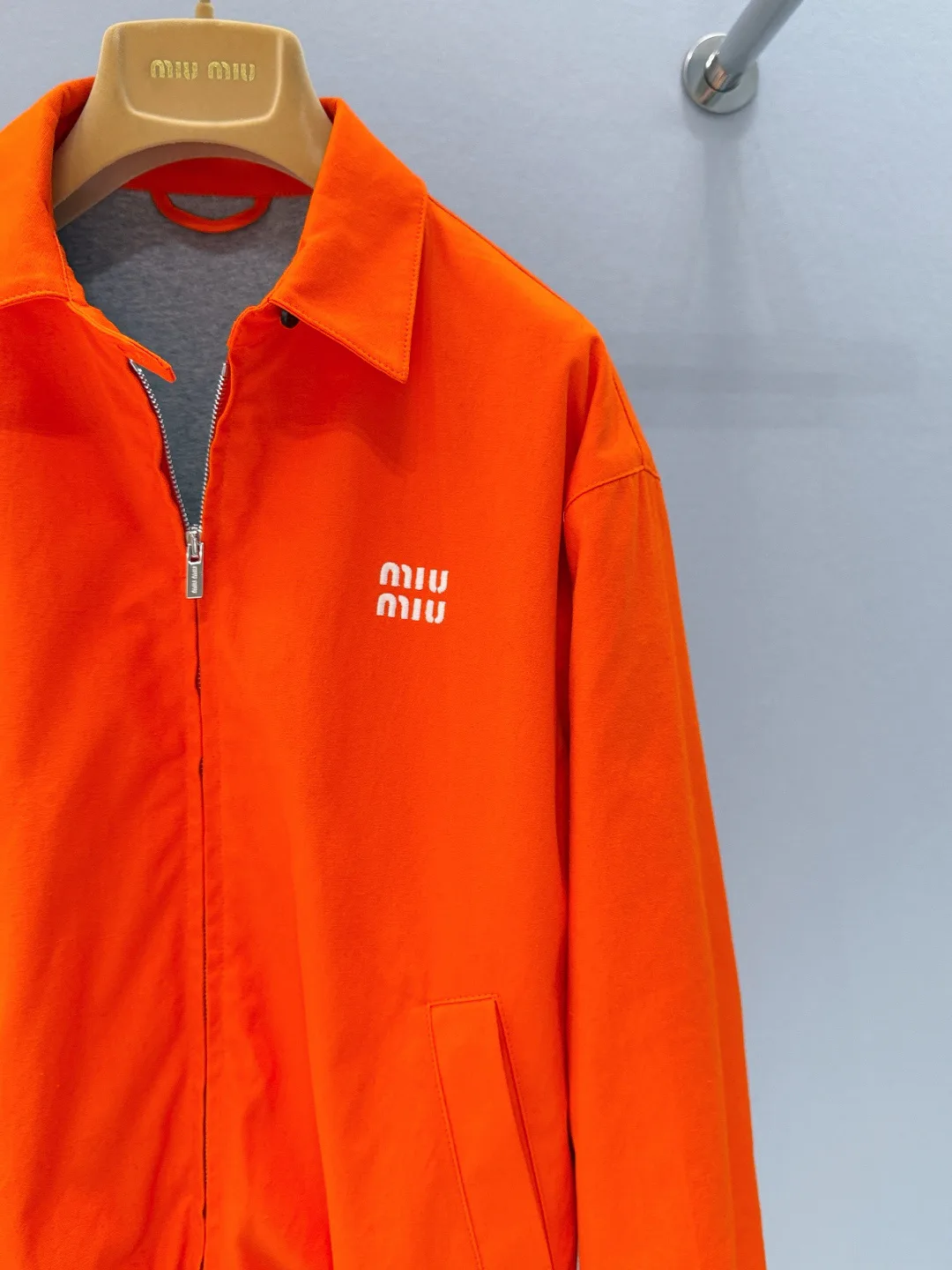 Куртки И Пуховики Женские Miu Miu 9299901