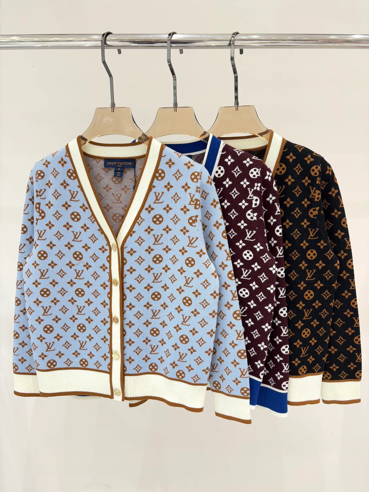 Свитеры Женские Louis Vuitton Свитеры Женские Louis Vuitton