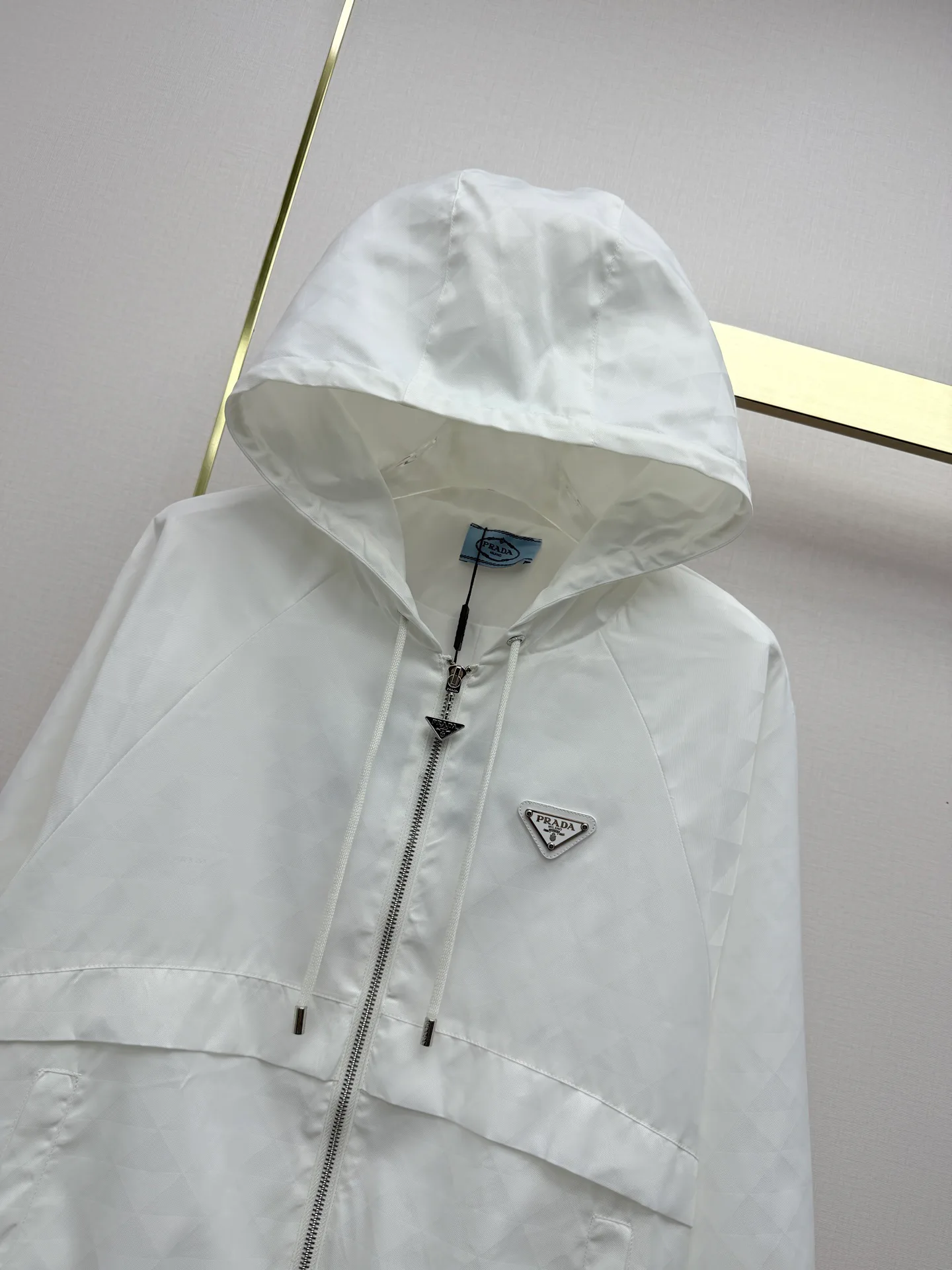 Куртки И Пуховики Женские Prada 12752346