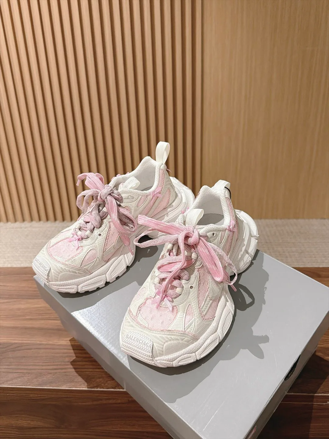 Кроссовки Женские Balenciaga 20116746