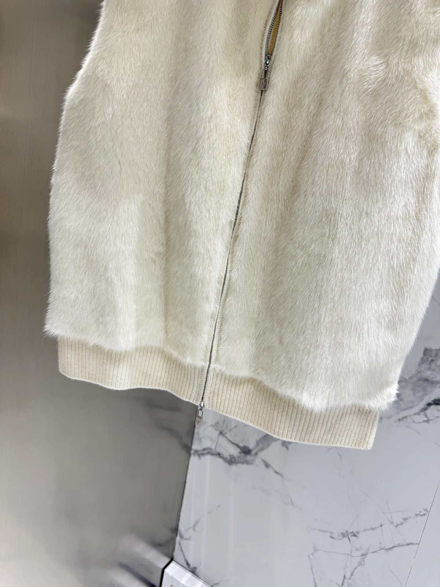 Жилеты Женские Loro Piana 2608209