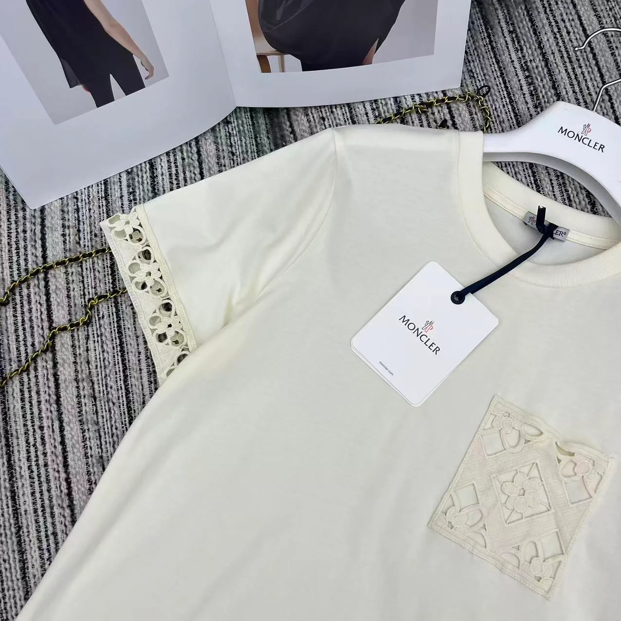 Футболки Женские Moncler 11897988