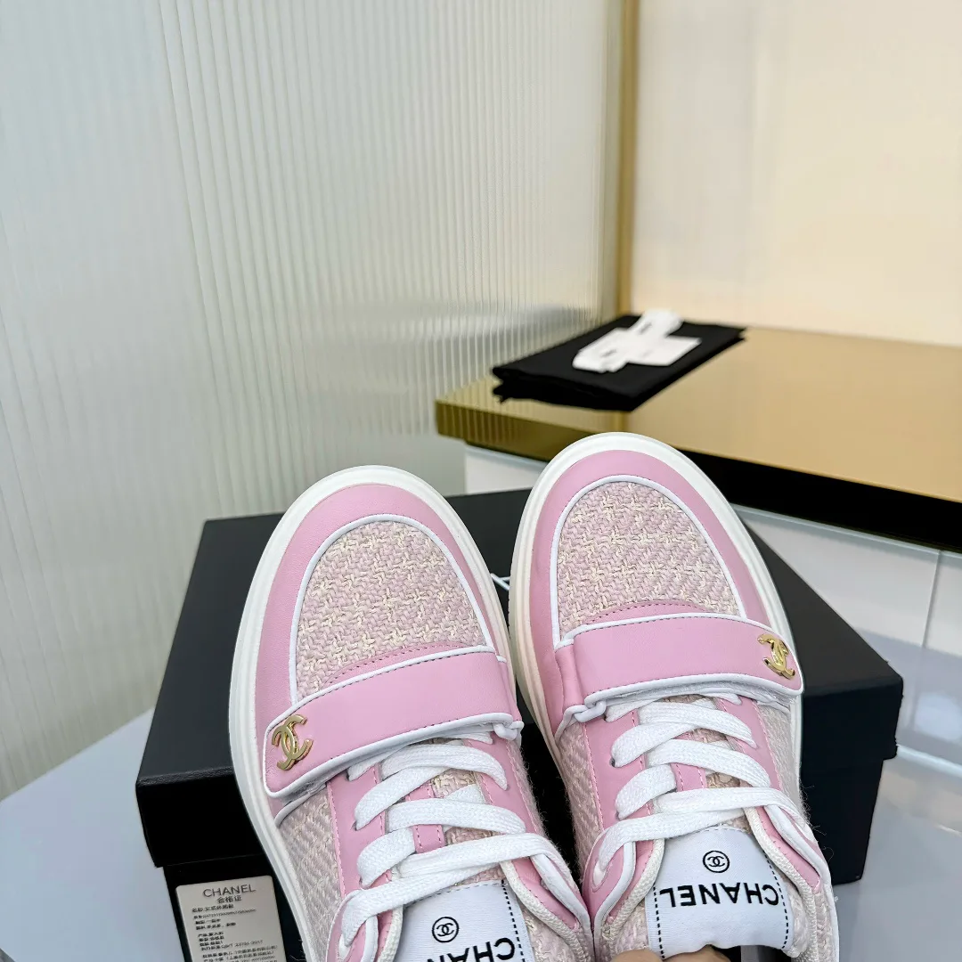 Кроссовки Женские Chanel 11602298