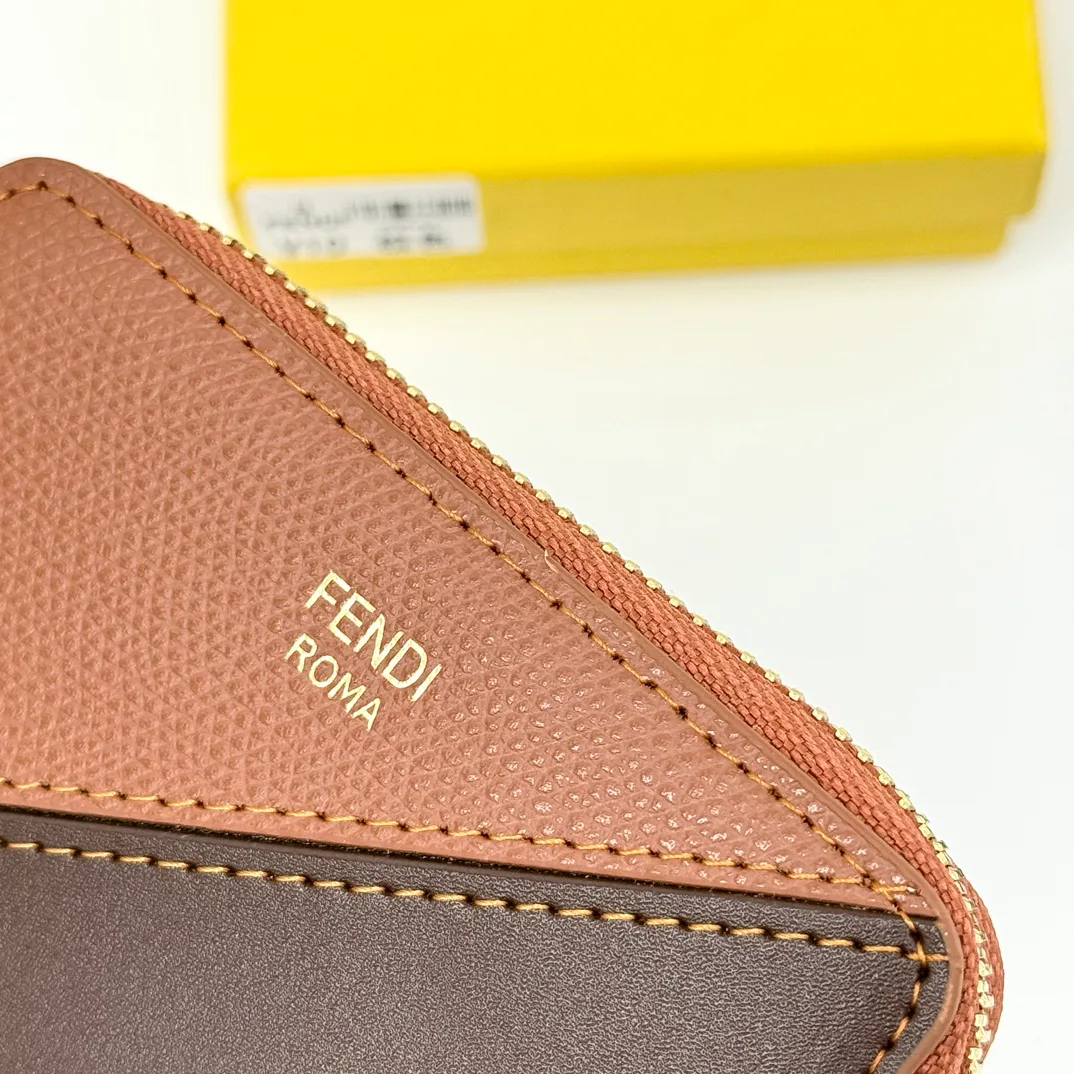 Клатчи Женские Fendi 442066