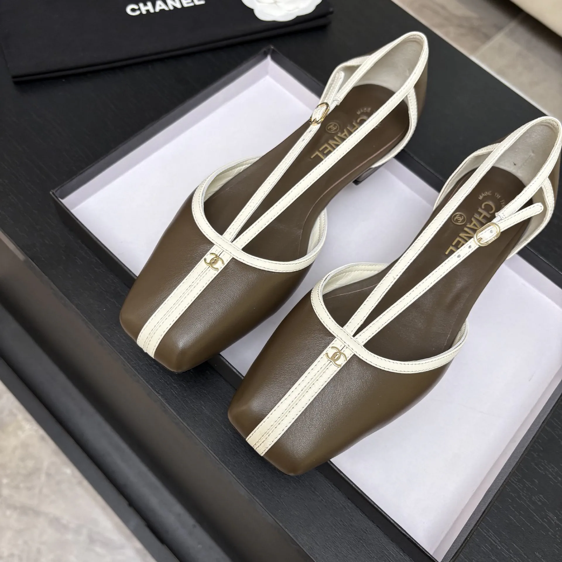 Босоножки Женские Chanel 19554670