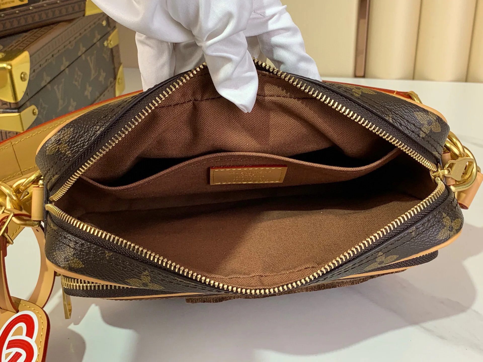 Сумки На Ремне Женские Louis Vuitton 111885