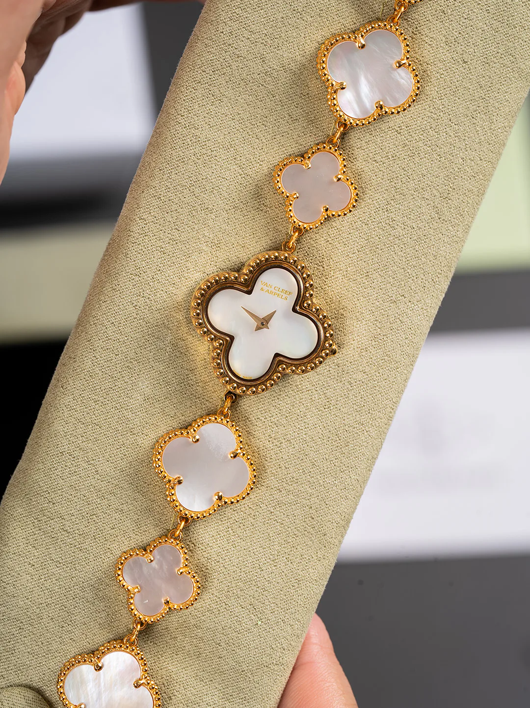 Бижутерия Van Cleef & Arpels 46759