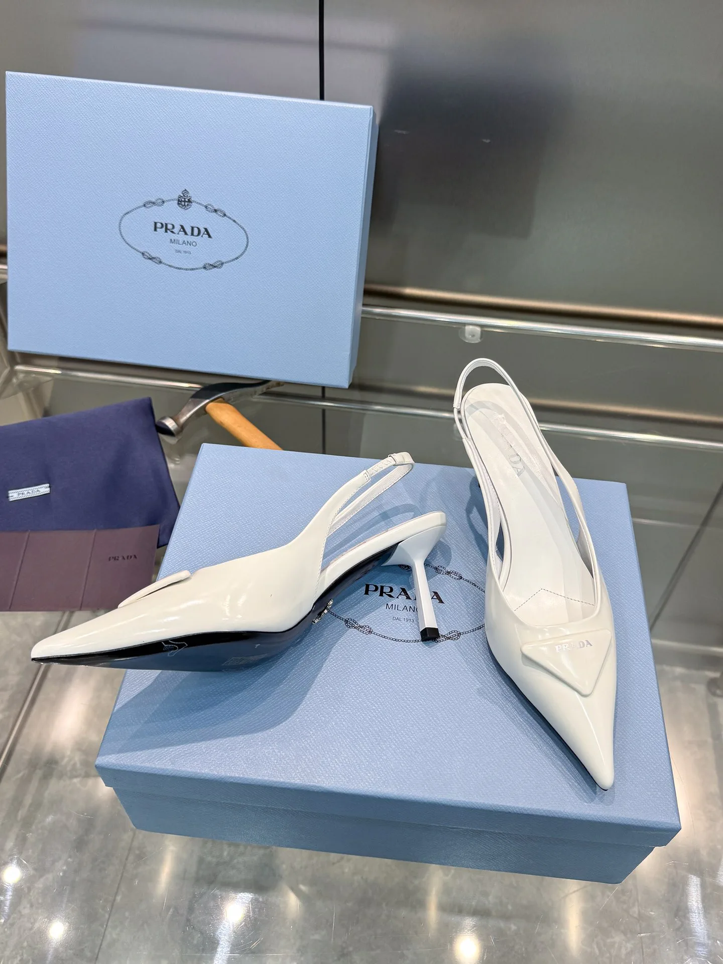 Босоножки Женские Prada 11522299