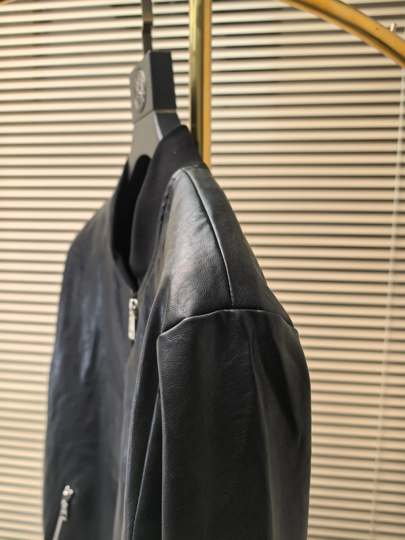 Кожаные Куртки И Дублёнки Мужские Dolce & Gabbana 11411443